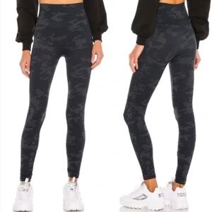 SPANX Camo High Rise Seamless Leggings